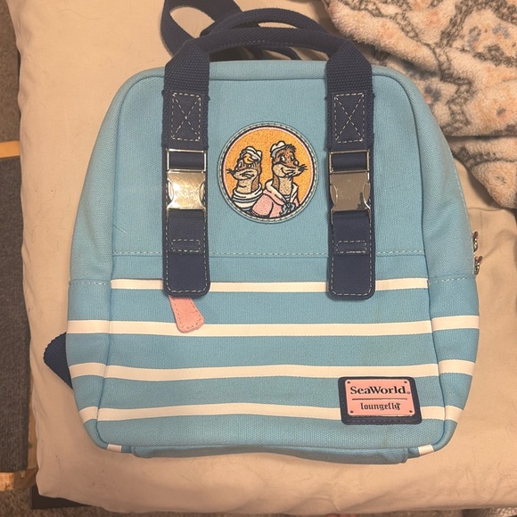 Seaworld Loungefly Clyde and Seamore- Gently used - Picture 1 of 7